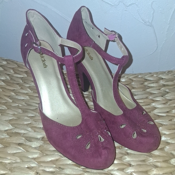Modcloth Shoes - Modcloth Plum Suede T-Strap Heels